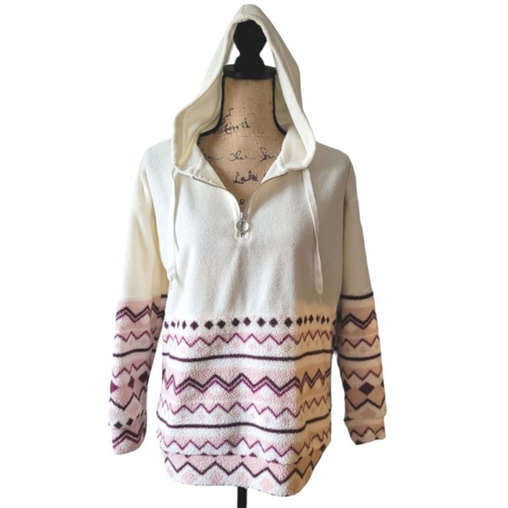 NEW Super Soft Fleece Quarter Zip Sweatshit Size Medium